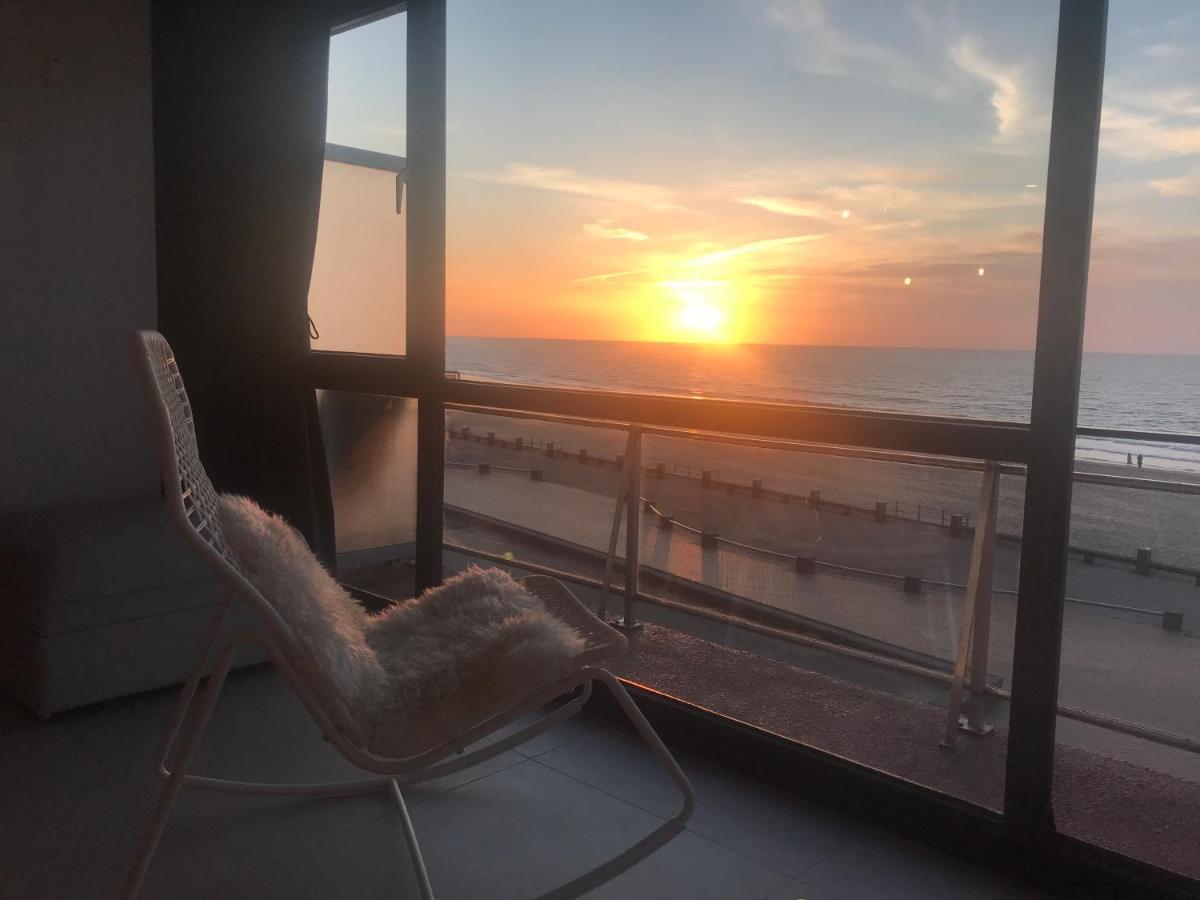Panoramic Seaview Apartment With Free Private Garage Ostende Kültér fotó